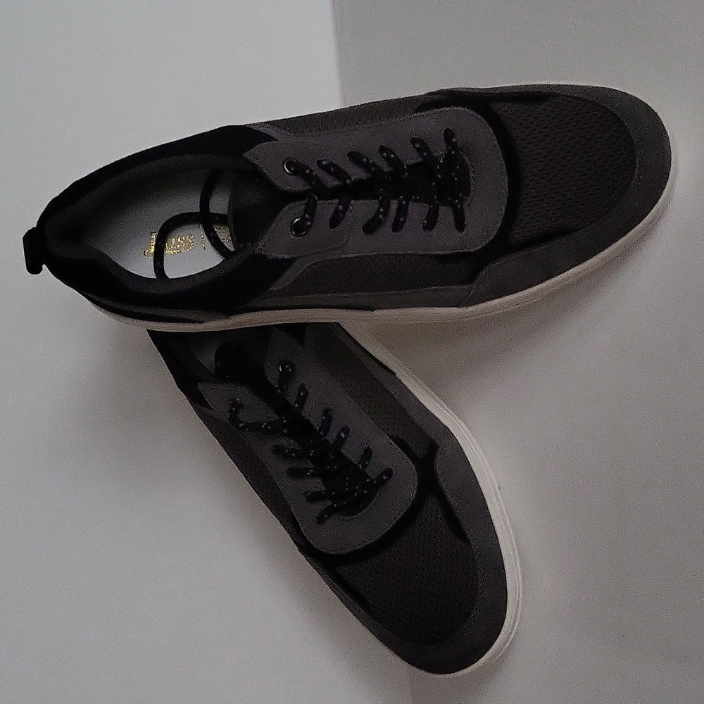 Bass Signature Series Grey Black 2 Toned Suede Sneakers Size 8.5M